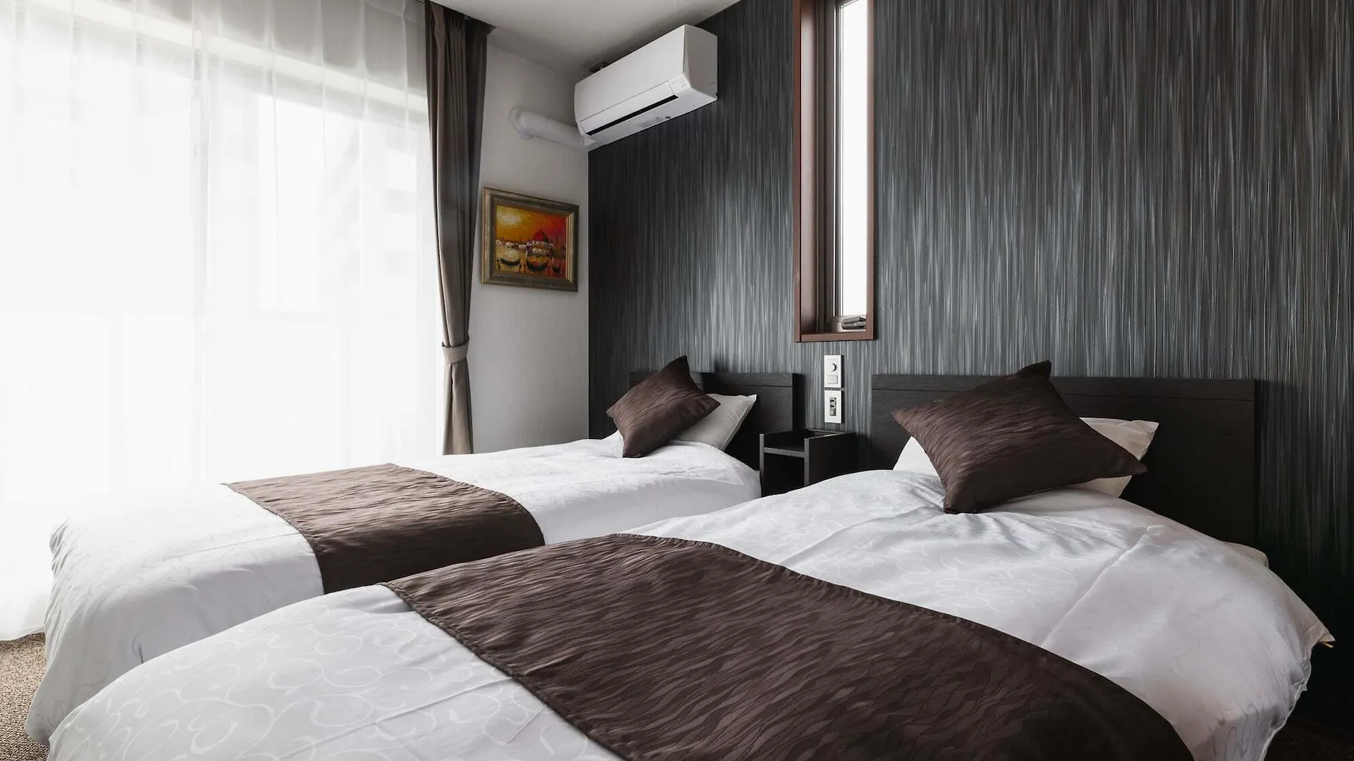 Grand Base Tenjin Fukuoka  3*, Fukuoka (Fukuoka)